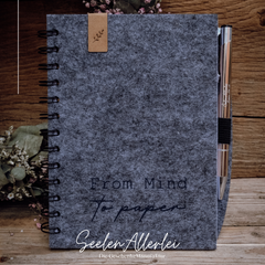 From mind to paper Kladde Filznotizbuch mit Kugelschreiber
