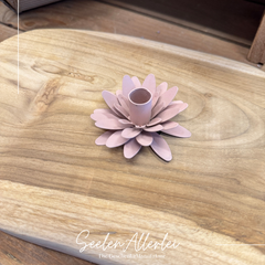 Kerzenhalter Flower von MADLEYS