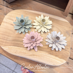 Kerzenhalter Flower von MADLEYS