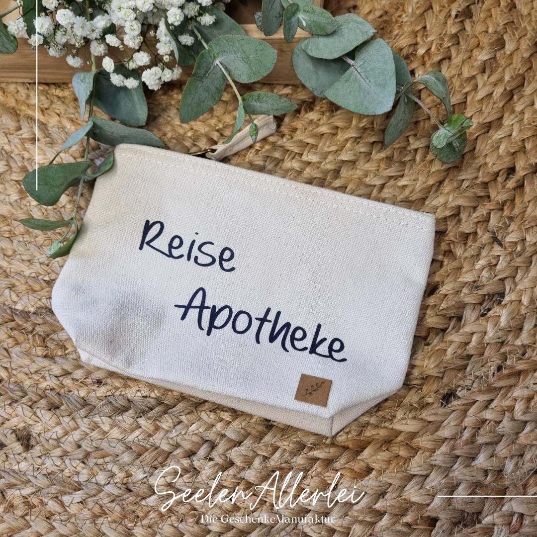 kleine Tasche für die Reiseapotheke mit Aufdruck