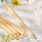 dünne Stabkerze von IBLaursen in zauberhafter FrühlingsFarbe gelb- Limonadengelb.