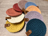 gehäkelte UNTERSETZER in verschiedenen Farben