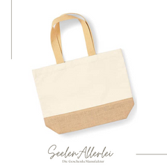 kleine Shoppertasche vor weißem hintergrund als Detailaufnahme Produktfoto