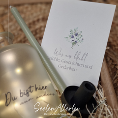 Trauerbox personalisiert Detail Leuchtflasche Gravur Du bist hier nur anders Karte Gefuehle Geschichten Gedanken Kerzenhalter schwarz