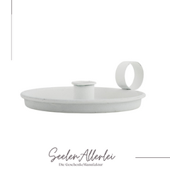 Kammerleuchte in weiß vor weißem Hintergrund