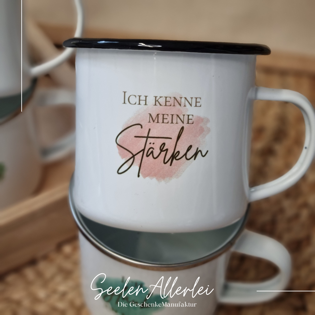 Emaille-Tasse mit der Aufschrift "Ich kenne meine Stärken."