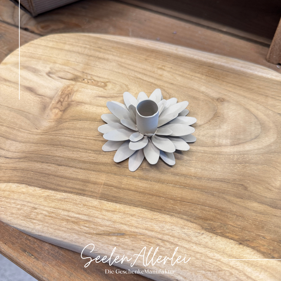 Kerzenhalter Flower von MADLEYS