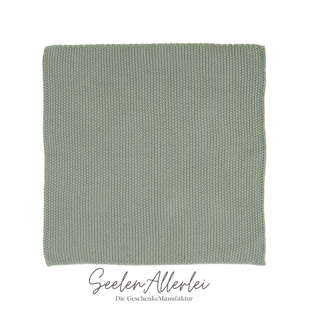 Spültuch der Firma IBLaursen in der Farbe staubig grün vor weißem Hintergrund als Einzelaufnahme Produktfoto