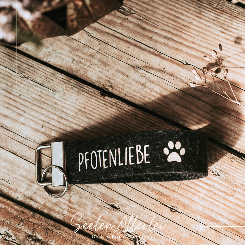 Schlüsselanhänger mit der Aufschrift Pfotenliebe