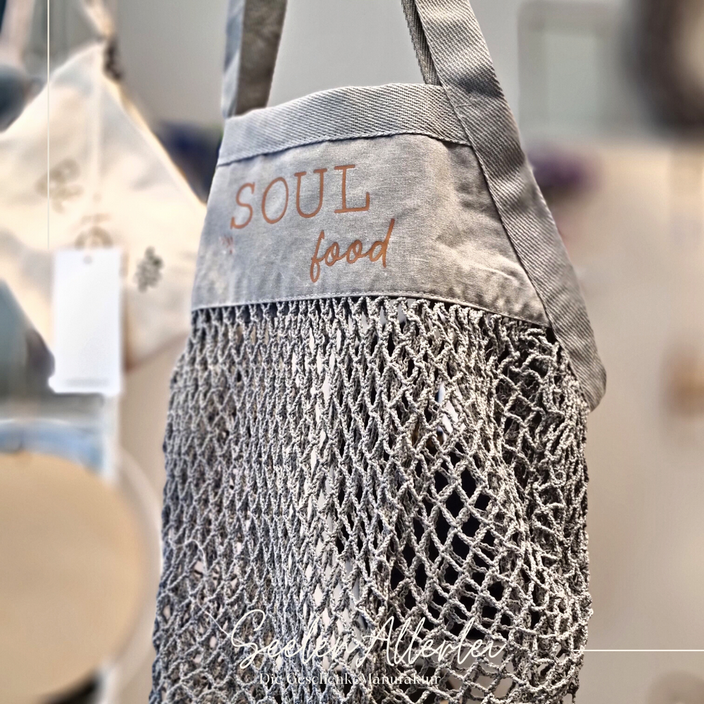 grauer Netzbeutel mit der Aufschrift Soulfood